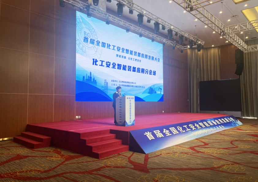 c6687686-8caa-40cc-9085-6306c609484c.jpg
